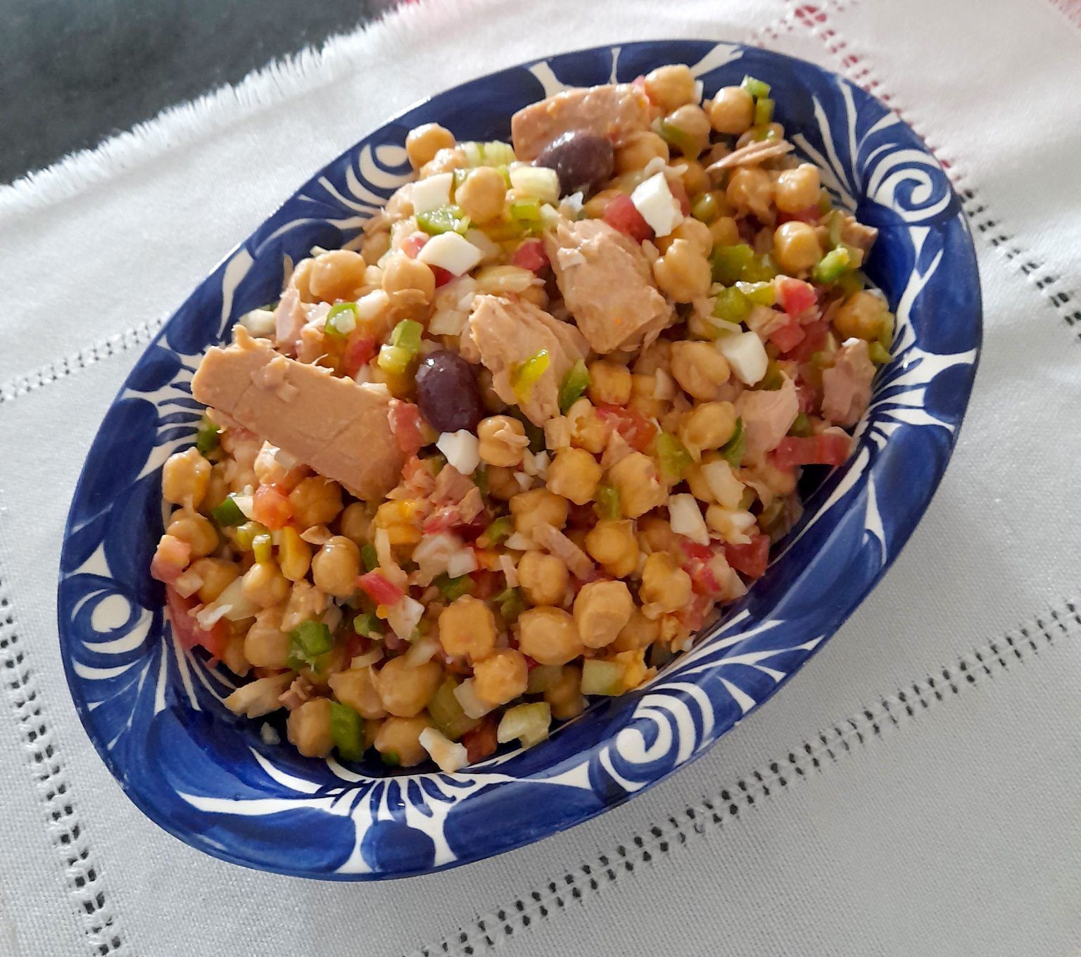 ENSALADA DE GARBANZOS 200 MOMENTOS FELICES
